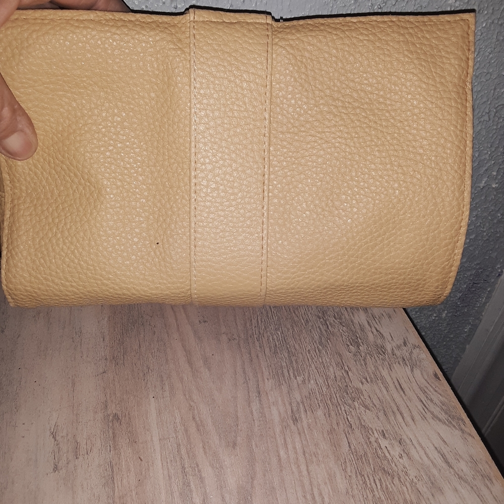 Versace profumi tan leather clutch bag - Picture 9 of 11
